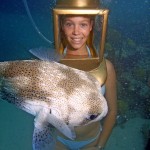 Clear shot of Sandy Hartley and E.T. the puffer.